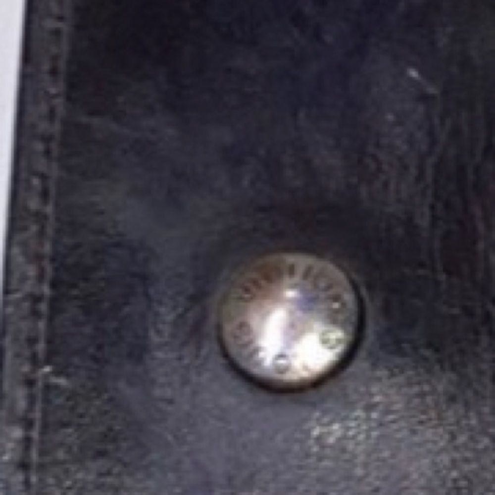 Authentic Louis Vuitton 6 Key Wallet - Picture 8 of 8